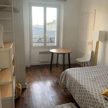 Joli Logement Renove Proche Centre-Ville Brest Exterior photo