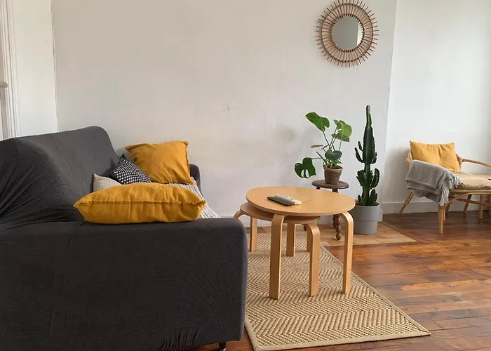 Joli Logement Renove Proche Centre-Ville